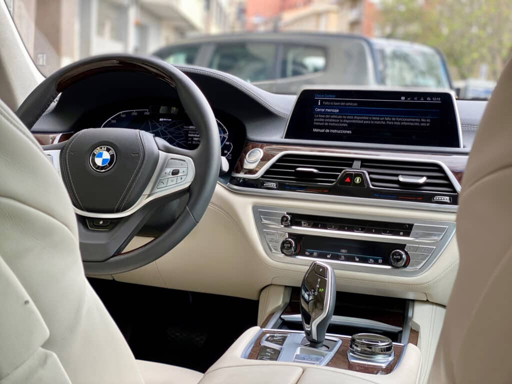 Importar un BMW 745Le xDrive del año 2019 - Europa Automotive. Importadores en Pamplona